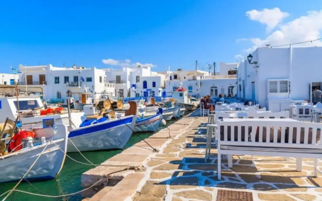 Villa Maria - Naoussa Squares Blue Gold Suite