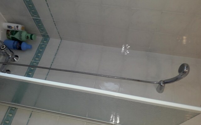 Sun And Salt With 2 Real Steps From The Sea