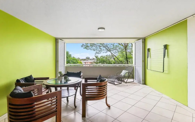 Lovely 3-bed With Alfresco Dining