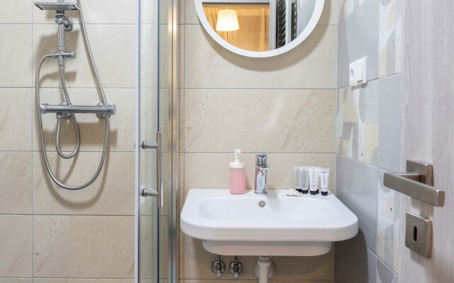 Modern and Cozy Studio Near City Center