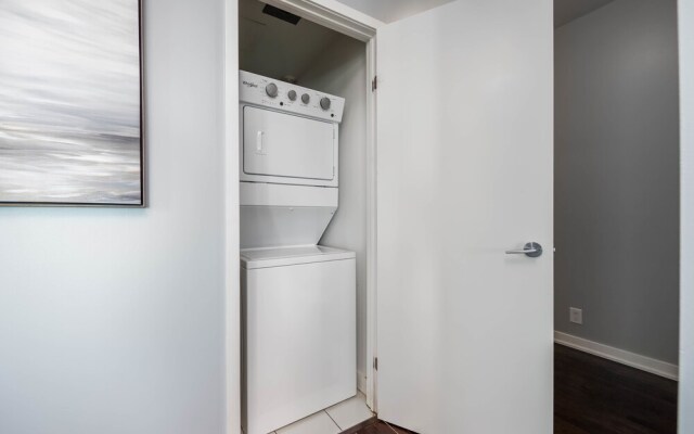 Applewood Suites - Financial District
