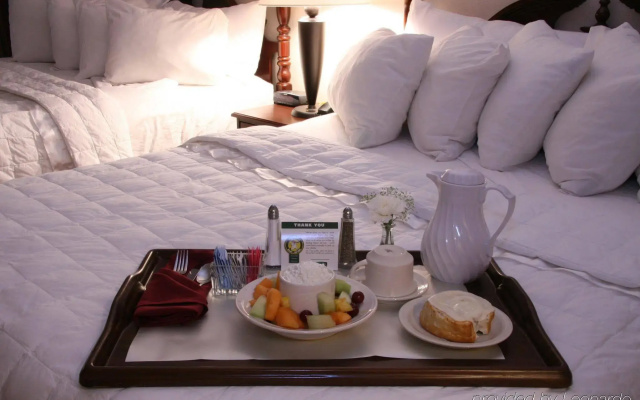 Holiday Inn Selma - Swancourt by IHG