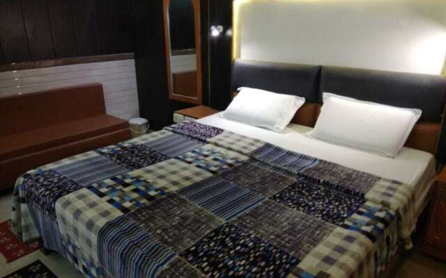 Zigzag Hostel Agra