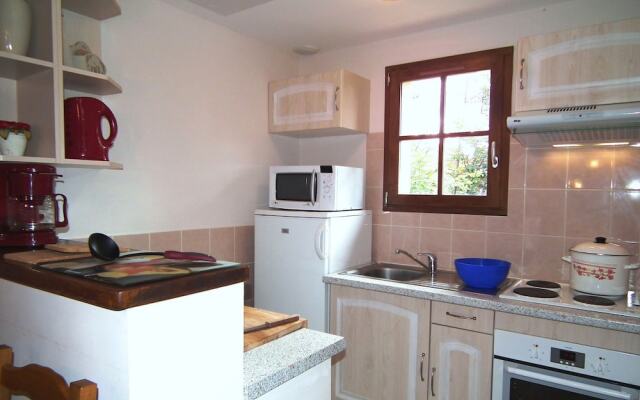 Nice Villa With Dishwasher Located in the Dordogne