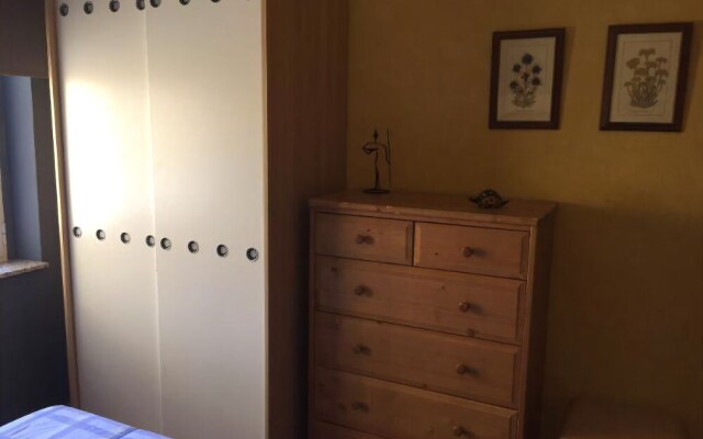 Edificio Zona Media Sierra Nevada