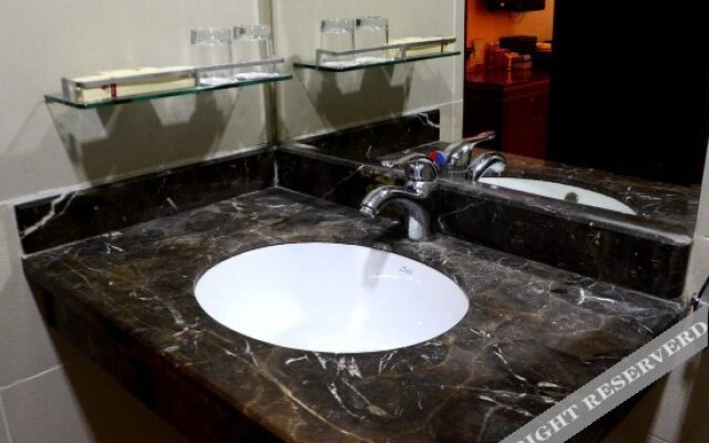 Huizhou Jindong Business Hotel