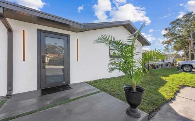 Luxury poolside paradise
