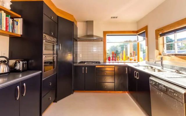 3 Bedroom Family Home With Harbour Views in Westmere