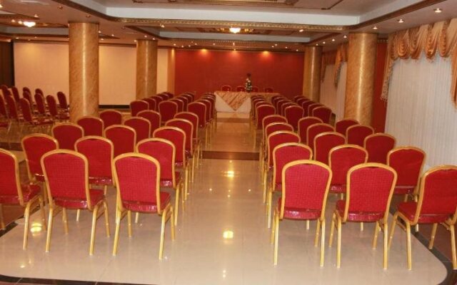 Golden Palace Hotel