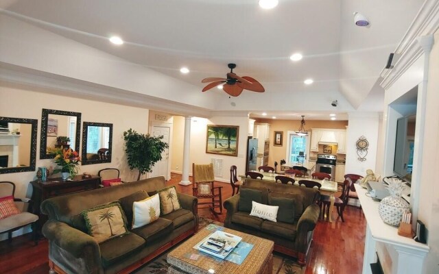 Luxurious Southern Belle 1 Beach Home