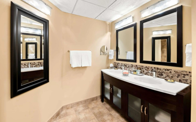 Best Western Plus Nor' Wester Hotel & Conference Centre