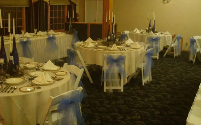 HideAway Country Inn