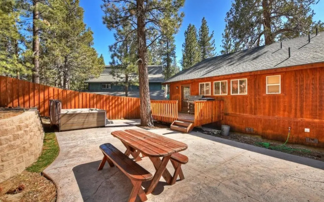 007 - The Log Cabin Getaway