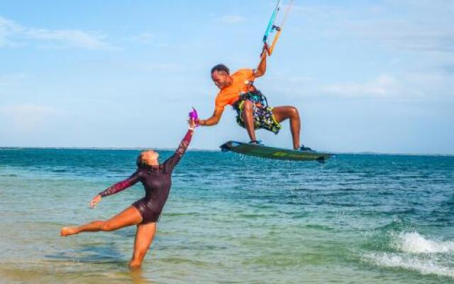 Buen Hombre Kite Camping / Hotel