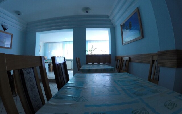 Hotel Lav