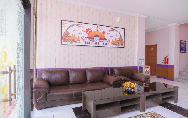 OYO 884 Rumoh PMI Hotel