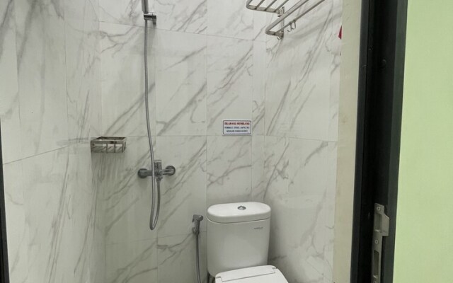 OYO 93412 Kost Irma Syariah Near UPTD SMP Negeri 8 Parepare