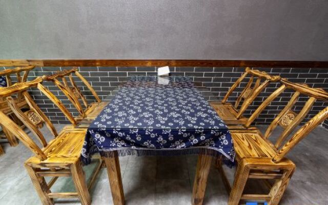 Yishan Guishe Inn