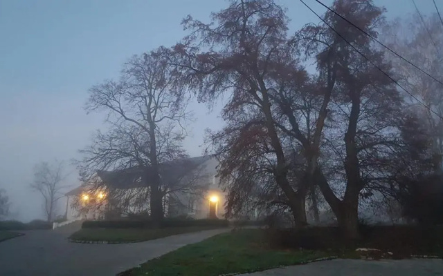 Dwór na Wichrowym Wzgórzu
