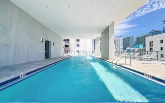 Luxury 3BR with Private Rooftop