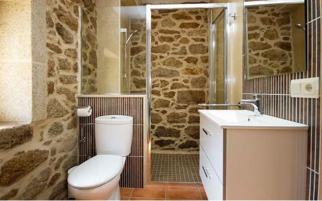 House - 4 Bedrooms with WiFi - 107751
