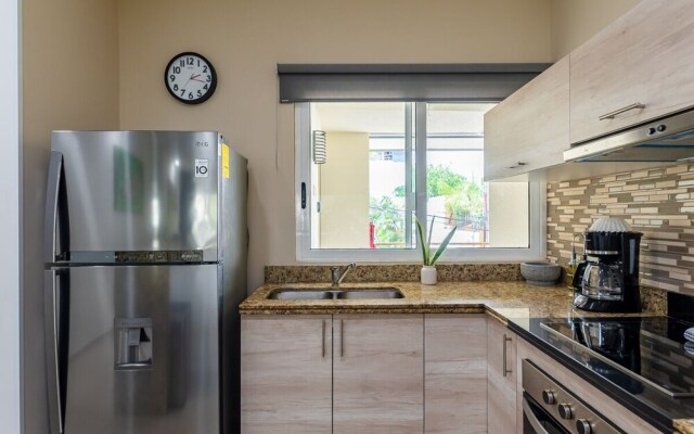 Sabbia 4201-3 Bedrooms ALL IN Suite Condo