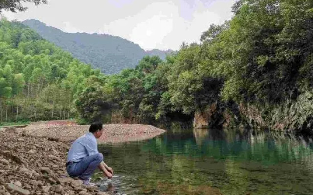 Zhanling no. 32, Ink Tingxi B&B