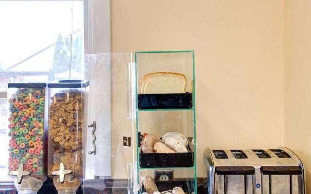 Econo Lodge Sharon - Foxborough