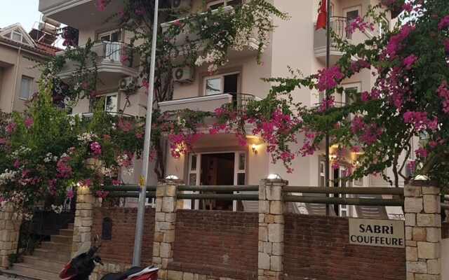 Selenya Apart Hotel