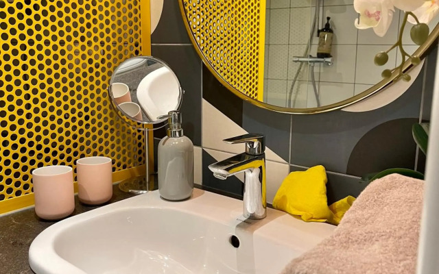 Lovely Vintage Budapest Studio