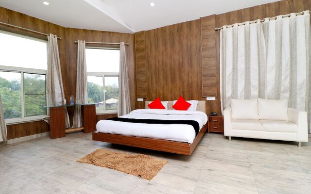 Master Farm Resort by OYO Rooms