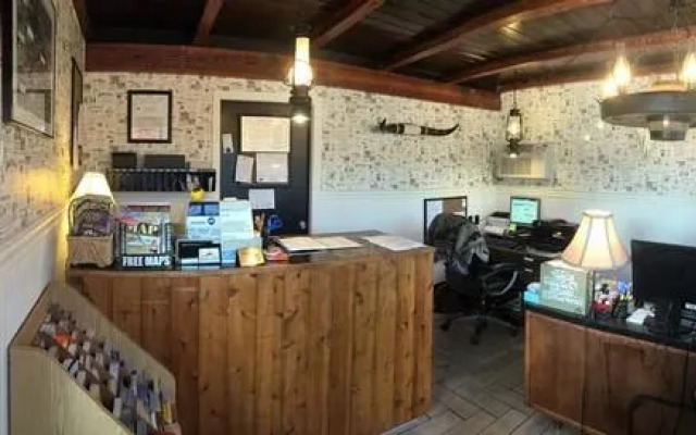 Buffalo Chips Ranch House Motel