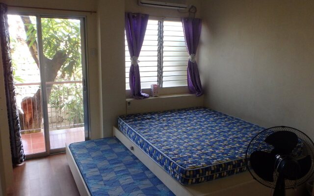 Mango Tree House