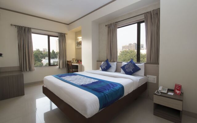 OYO 3716 Hotel Kapil Residency