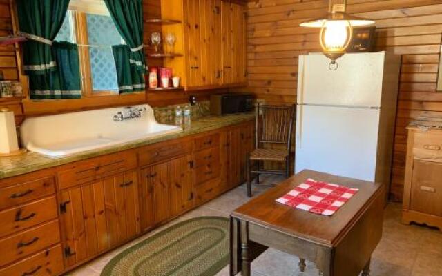 Abe's Spring Street Guest House