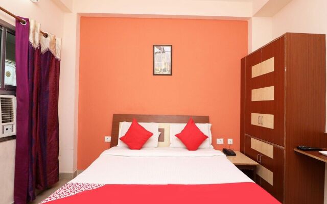 OYO 3012 Hotel Nayak Plaza