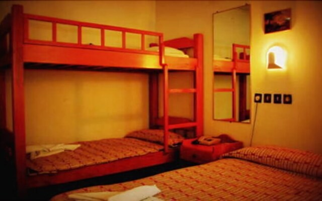 Pak Hotel