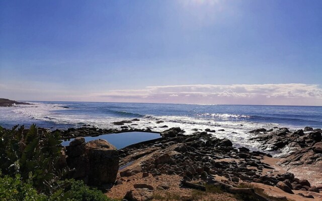 Boathouse Bed and Biscuit - Upper Deck