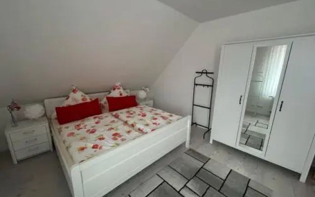 Hans-Trimborn-Strasse 13