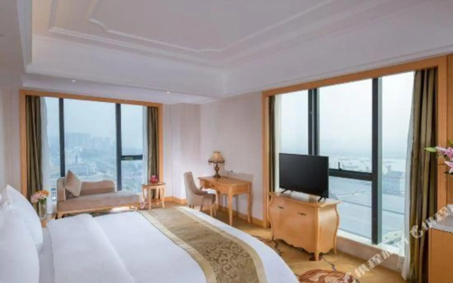 Vienna International Hotel (Jinxia Bonded Store, Xiangjiang North Road, Changsha)