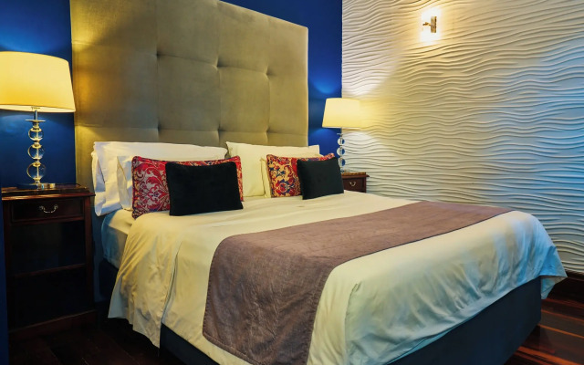 Miravida Soho Hotel & Wine Bar