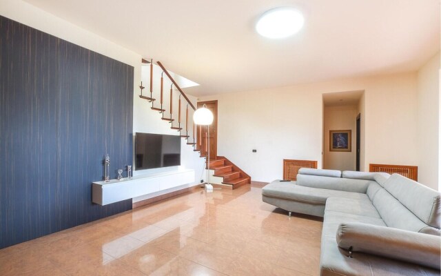 Villa Summit