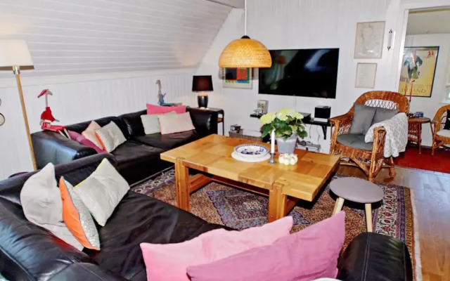 Attractive Holiday Home in Hemmet near Sea