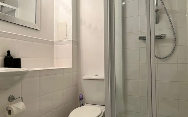 Cosy Flat 2mins Walk From Maidstone Station