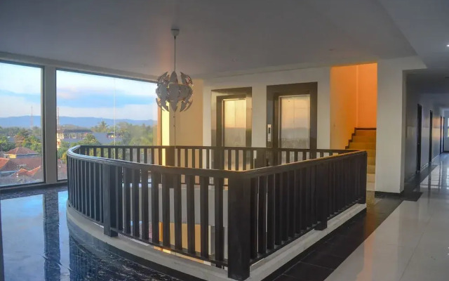 Hotel Grand Pacific by OYO Rooms