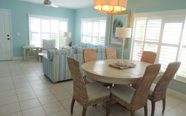Aloha Kai - Unit 2 2 Bedrooms 2 Bathrooms Apts