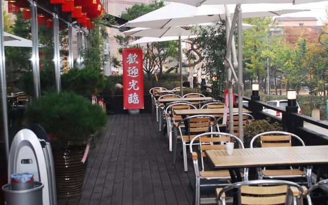 Taepyungyang Tourist Hotel