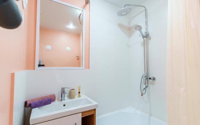 LetoApart (ЛетоАпарт) на улице Исаева 6