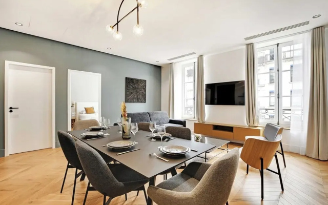 Stunning Apartment - 2br/6p - Madeleine
