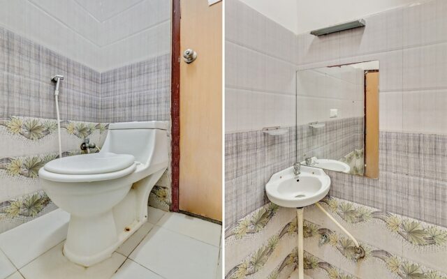 OYO 451 Goyal Residency